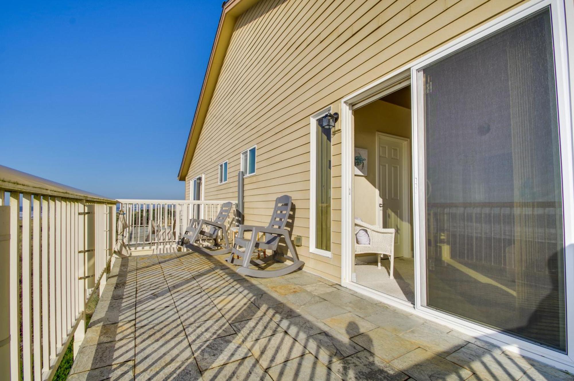 Quiet Waterfront Escape With Hot Tub And Beach Access! Gold Beach Kültér fotó