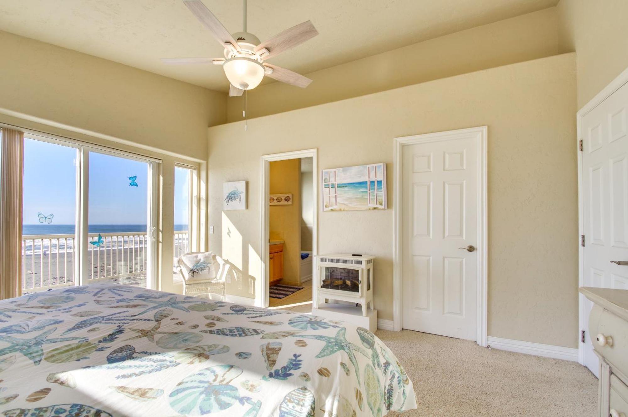 Quiet Waterfront Escape With Hot Tub And Beach Access! Gold Beach Kültér fotó
